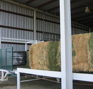 Big Square Bale Slicing and De-Stacking